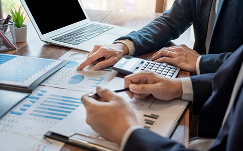 ?？谌绾巫陨藤Q(mào)有限公司？