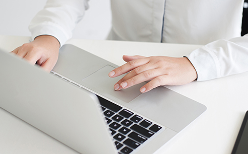 影響?？谧N公司時間的因素