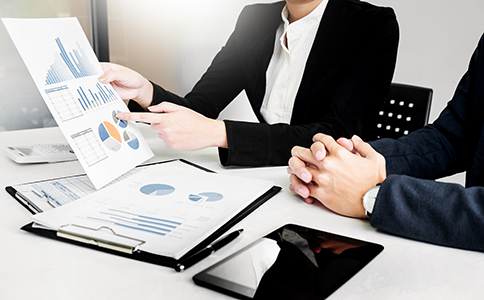 ?？谧酝赓Q(mào)公司