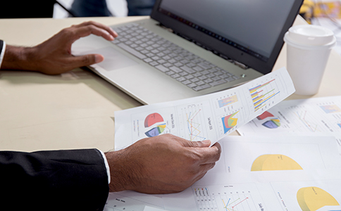 ?？谑凶?cè)外貿(mào)公司