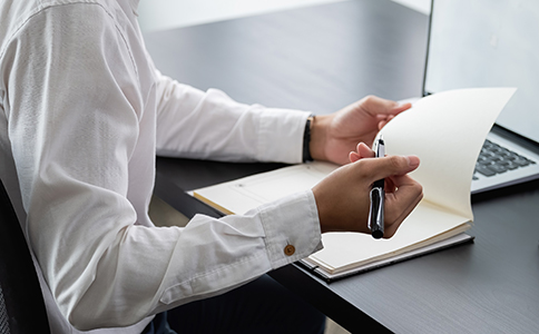 ?？谟邢薰咀?cè)程序的基本步驟