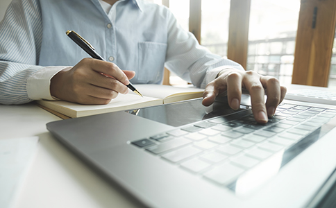 ?？陔娮由虅?wù)公司注冊流程