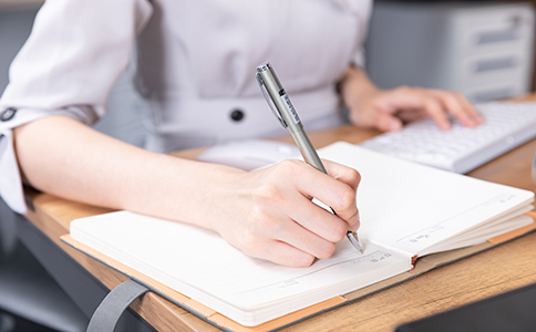 ?？谧怨煞萦邢薰镜幕緱l件