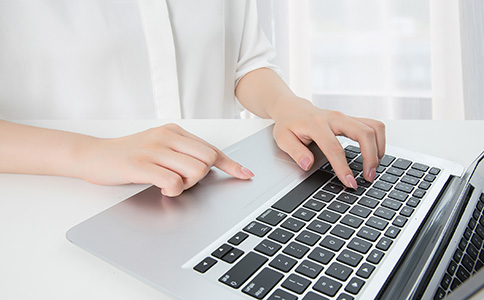 ?？谧?cè)工作室的基本流程