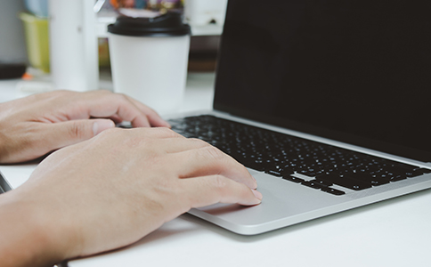 辦理?？趧趧优汕苍S可證的條件