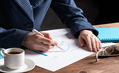 ?？诠咀孕枰牟牧虾褪掷m(xù)