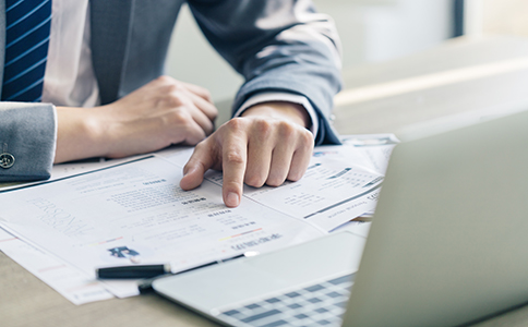 ?？诜止咀再Y金