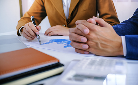 ?？诮逃嘤?xùn)公司注冊條件