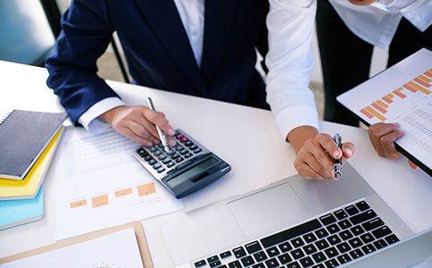 ?？谧?cè)電子商務(wù)公司的注意事項(xiàng)