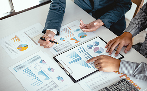 ?？谧怨咀再Y金要求